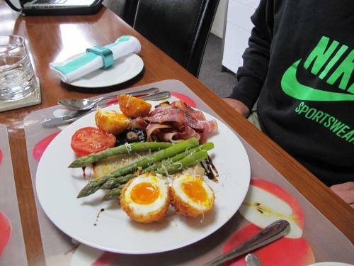 Halkett Grove Bed And Breakfast