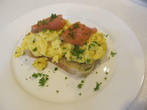 Halkett Grove Bed And Breakfast