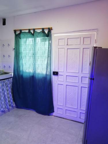 Apartamento Uthopia Hostal