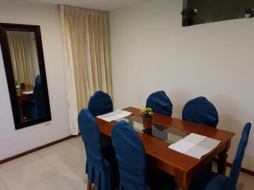 Characato. Hermoso Apartamento Independiente.