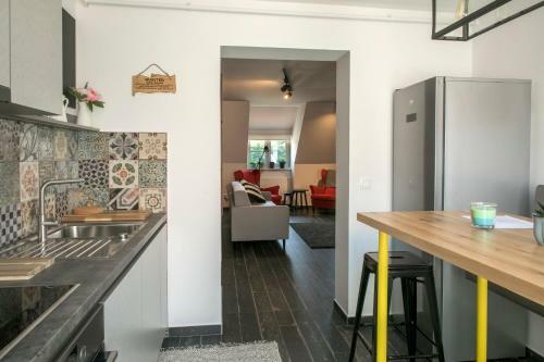 Apartamento Above The Old Vine App Lent With River View