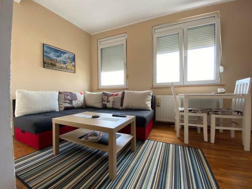 Apartman Mimi / Mimi Apartment