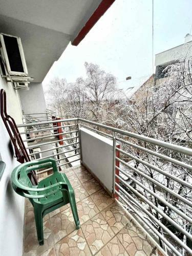 Apartamento Garsonjera Sa Parkingom U Centru