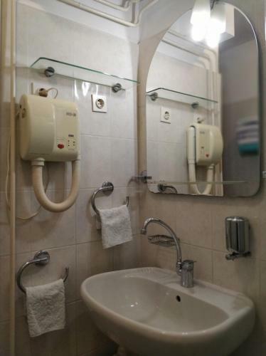 Hotel Accomodation Pertout