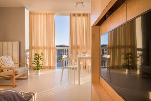 Elegant Studio Apartment With Panoramic View