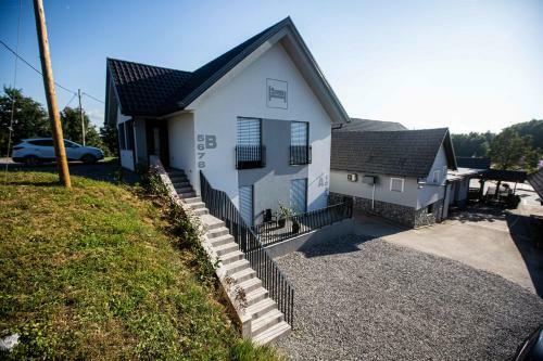 Hostal Gostilna Pugelj