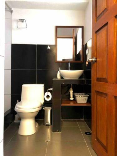 Apartamento New Duplex 8 Min Walk To Main Square