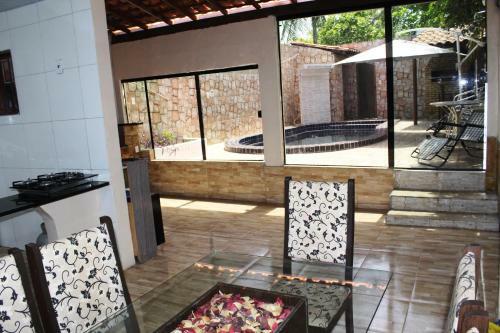 Casa Com Piscina Sensacional