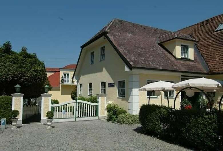 Hotel Biedermeier Hof