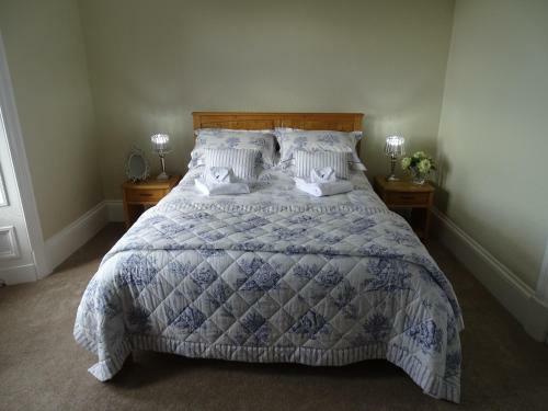 B&B Lillian May
