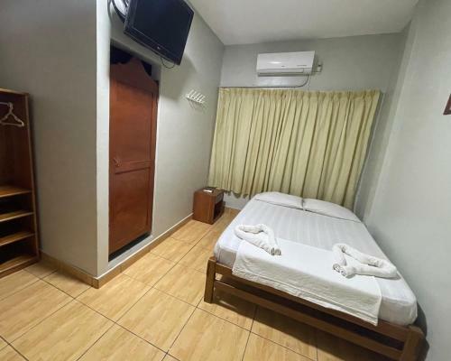 Tahuari Hostal