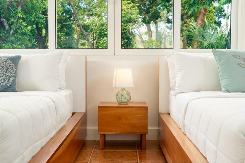 Hotel Blue Roatan Resort