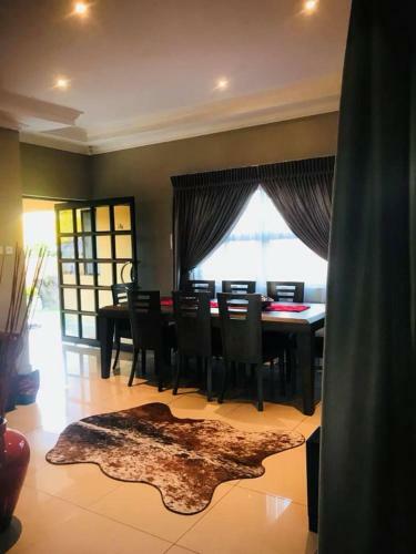 Gardenview Holiday Home