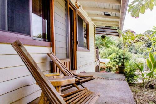 Bamboo River House And Hotel