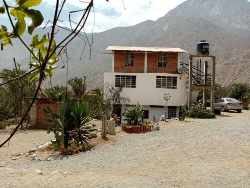 Caba�a En Fundo Huabayor