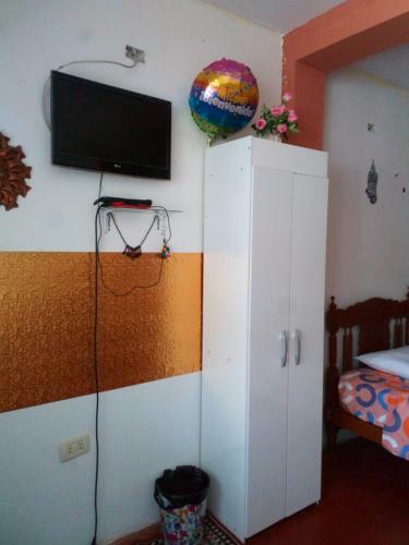Hostal Inti Hostel Airport