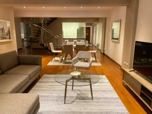 Apartamento Refined 3br Duplex With Rooftop Terrace