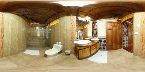 Ama Ecolodge