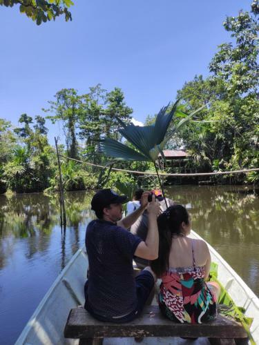 Hostal Misahualli Laguna Paikawe B&B