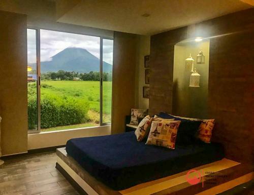 Majestic Arenal House - Private Pool, Wifi, A / C