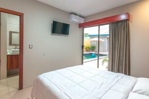 Villa Fortuna Deluxe Vacation Home