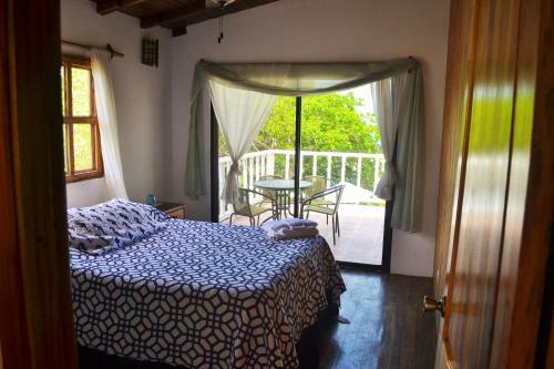 Bed & Breakfast The Isabela Beach House