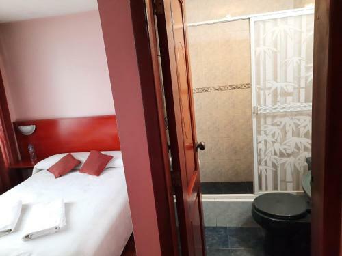 Hostal Sauna Water Palace