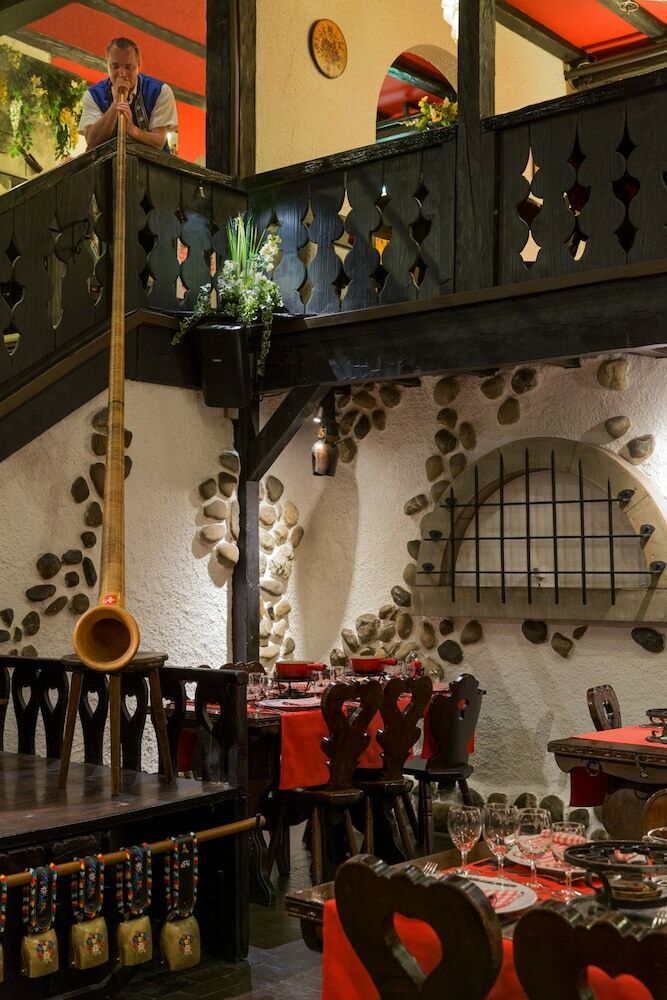 Hotel Edelweiss Manotel