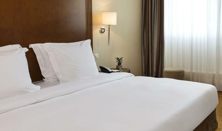 Hotel Le Warwick