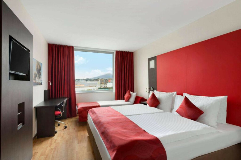 Hotel Ramada Encore By Wyndham Geneva