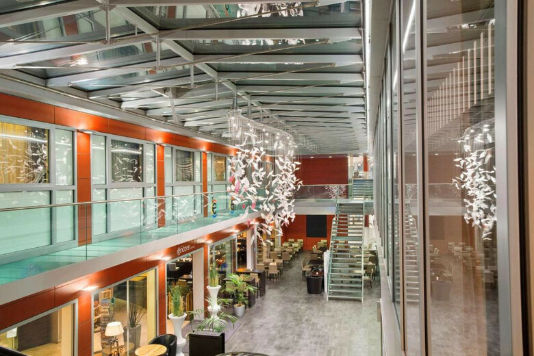 Hotel Ramada Encore By Wyndham Geneva