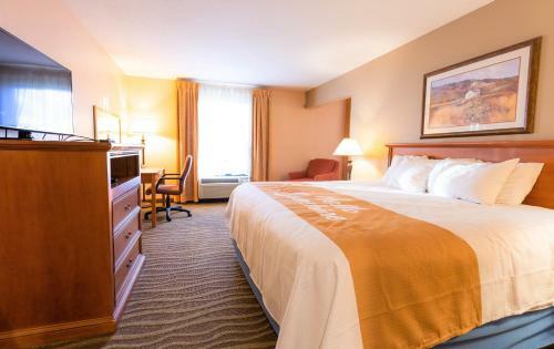 Hotel Chateau Inn & Suites Cuba Missouri