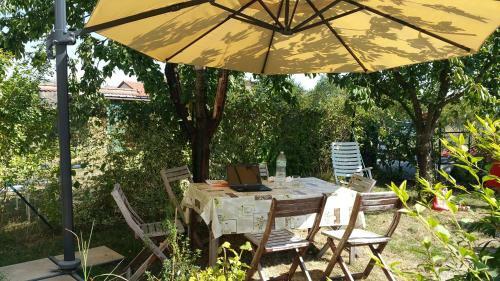 Bed & Breakfast Les G�tes De Ch�risey