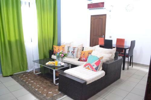 Apartamento Mak�p� (Douala): La Maryliz Bel Appartement Meubl�