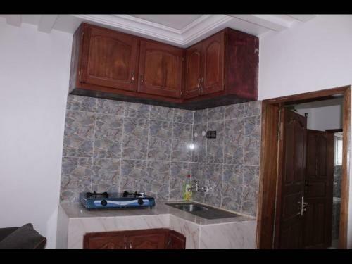 Hostal Room In Studio - Elu Hotel Studio - Bonamoussadi
