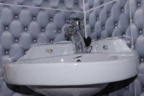 Hostal Room In Studio - Elu Hotel Studio - Bonamoussadi