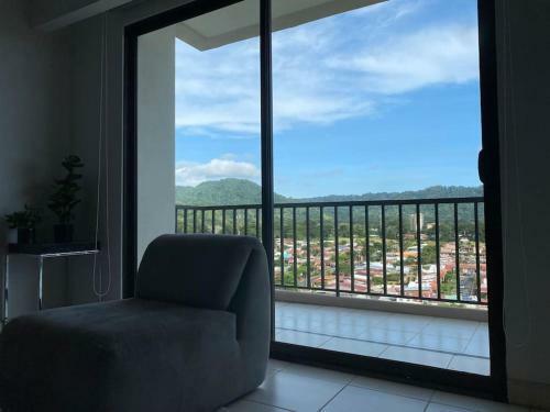 Stunning (9th Flr) Pacific Ocean And Mtn View