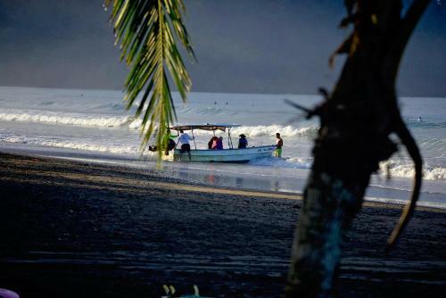 Hotel #12: Remote Tropical Oasis Near Beach And Pool + Wifi