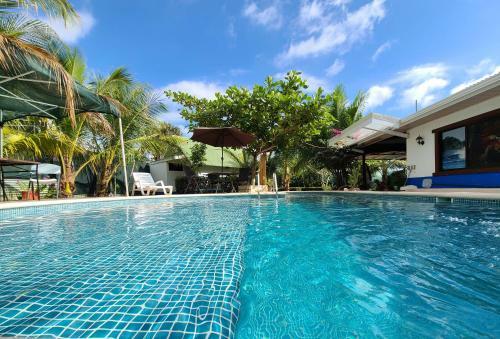 Hostal Jaco Bungalow, Remote Workers, Wifi-ac-pool