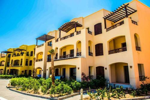 Apartamento El Gouna Luxurious 2br + Pool, Lagoon View In Sabina
