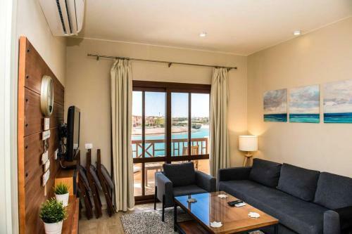 Apartamento El Gouna Luxurious 2br + Pool, Lagoon View In Sabina