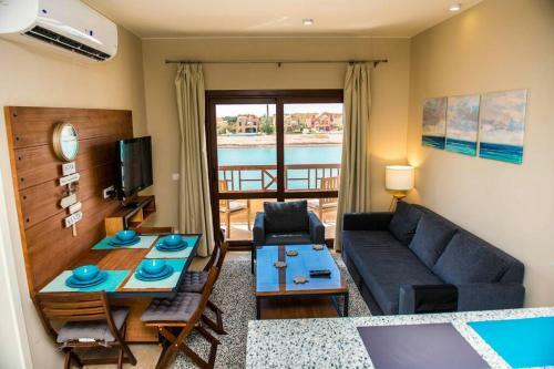 Apartamento El Gouna Luxurious 2br + Pool, Lagoon View In Sabina