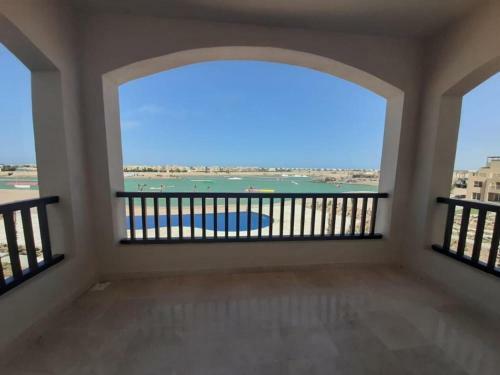 Luxury Three Bedroom Apartment With Amazing View