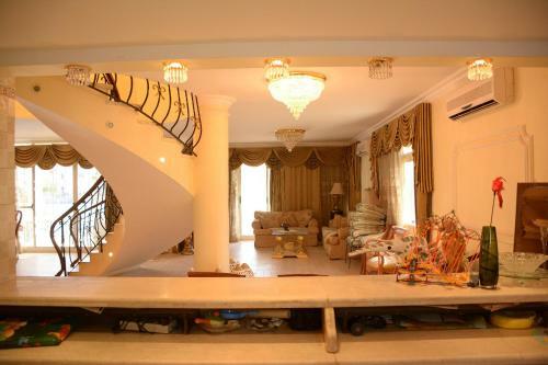 Luxurious Villa With Private Pool And Beach