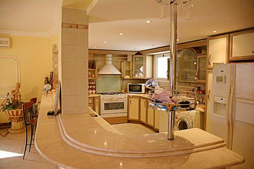 Luxurious Villa With Private Pool And Beach
