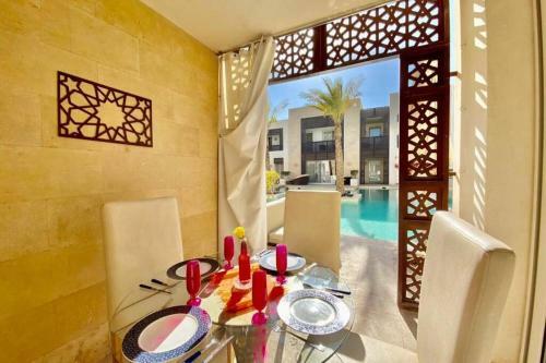 2 Bedroom Apartment Direct To Pool