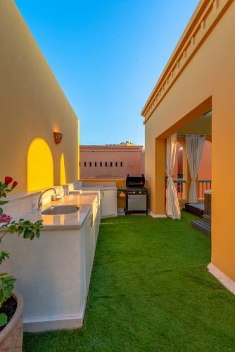 Heated Jacuzzi 2br Apartment On Yacht View