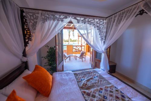 Charming Lagoon Villa Egyptian Style -sabina 117