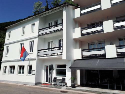 Hostal Hotel Garni Battello