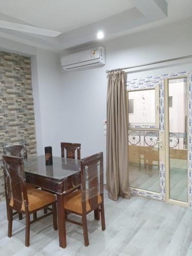 Deluxe Apartment 4